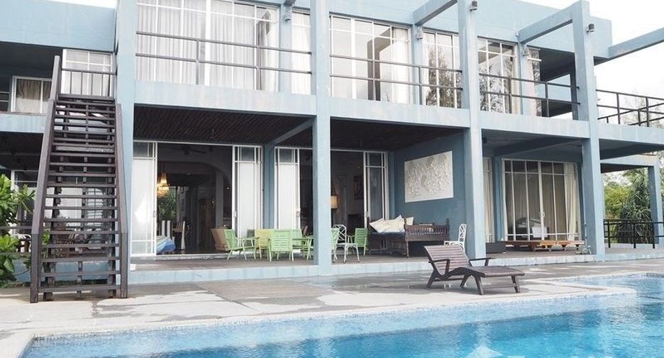For sale 8 bed villa in Thalang, Phuket