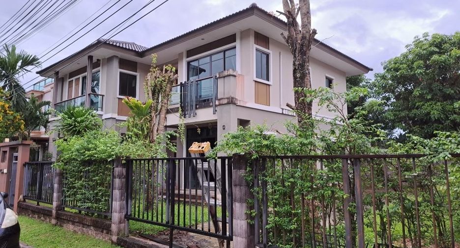 For sale 5 Beds house in Kathu, Phuket