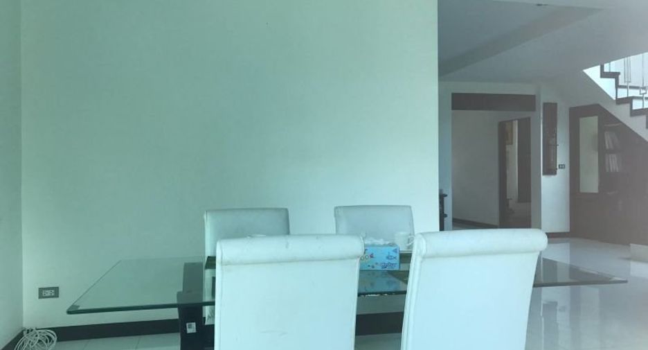 For rent and for sale 3 bedrooms house in Bang Lamung, Chonburi