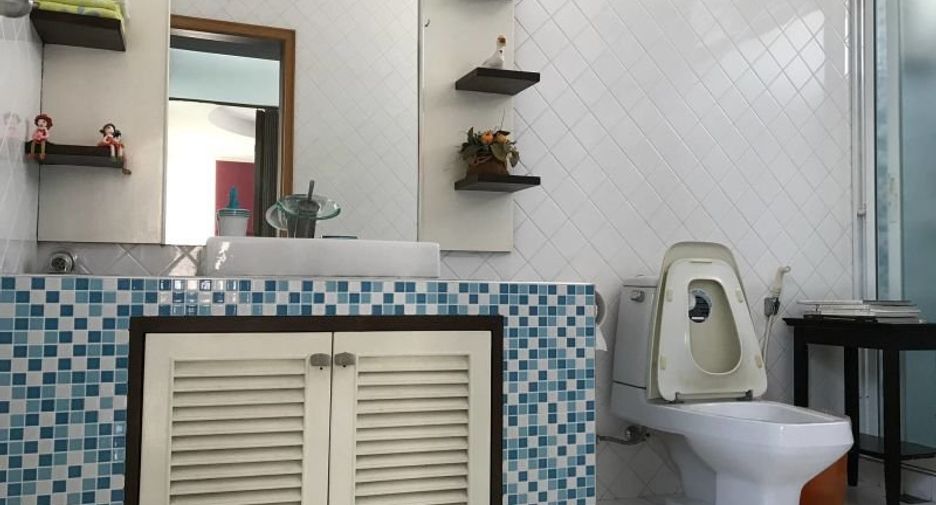 For rent and for sale 3 bedrooms house in Bang Lamung, Chonburi