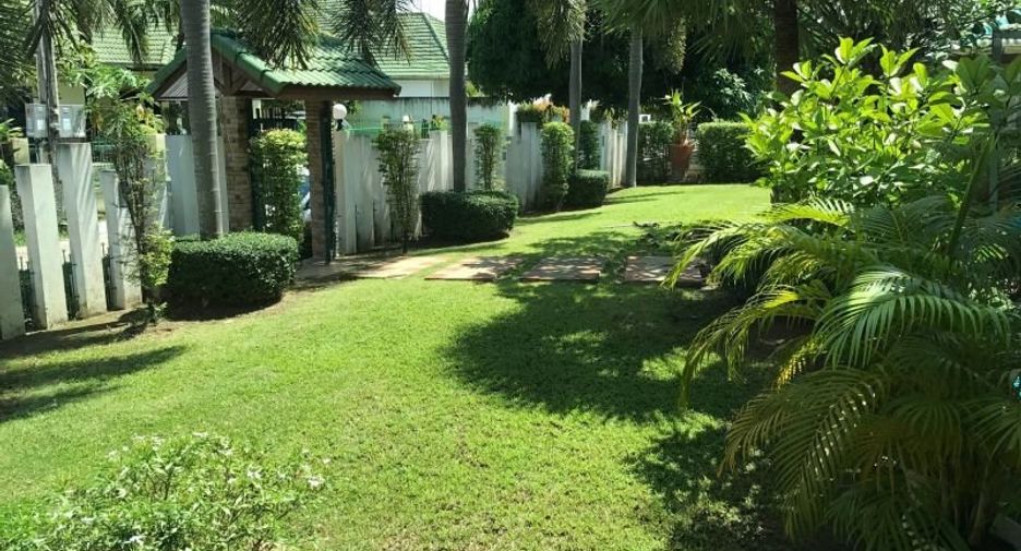 For rent and for sale 3 bedrooms house in Bang Lamung, Chonburi