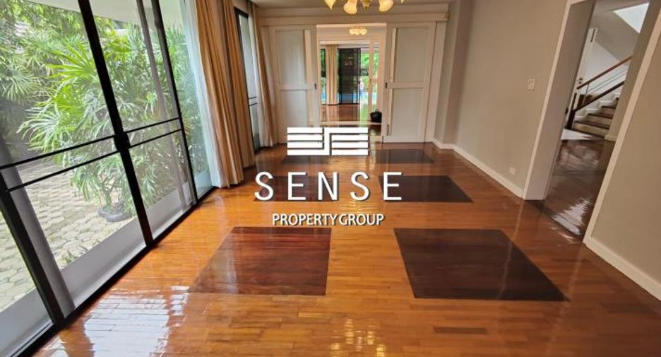 For rent 5 bedrooms house in Khlong Toei, Bangkok