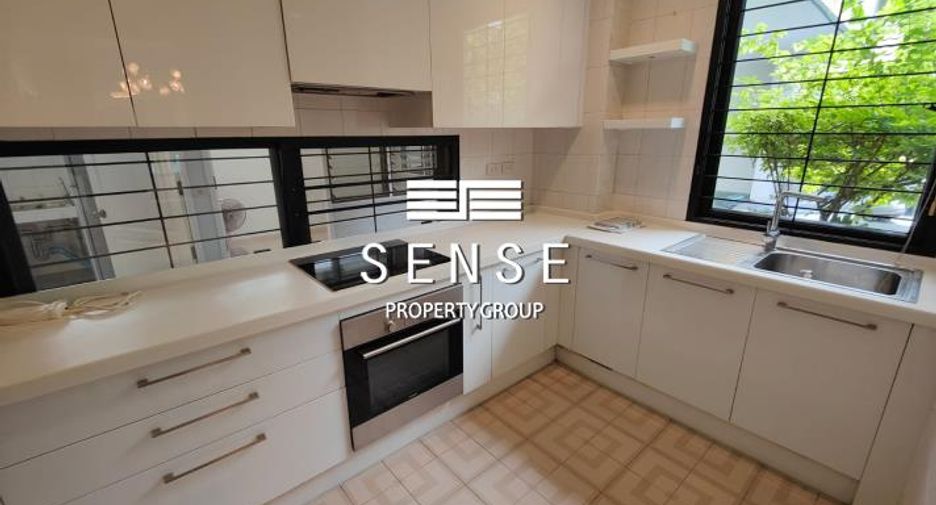 For rent 5 bedrooms house in Khlong Toei, Bangkok