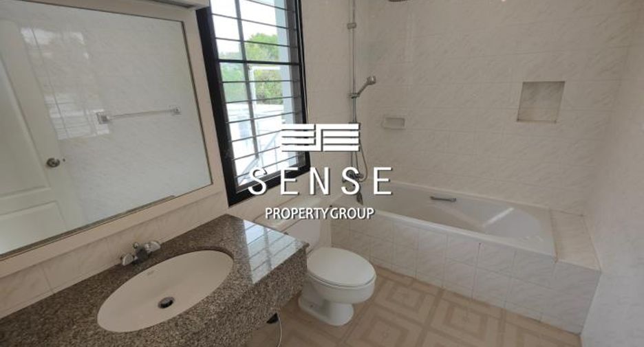 For rent 5 bedrooms house in Khlong Toei, Bangkok