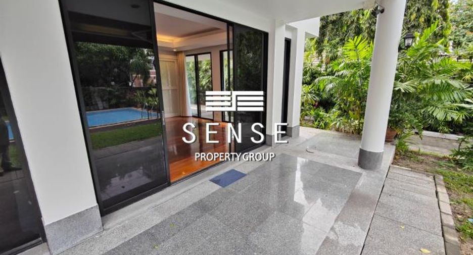 For rent 5 bedrooms house in Khlong Toei, Bangkok