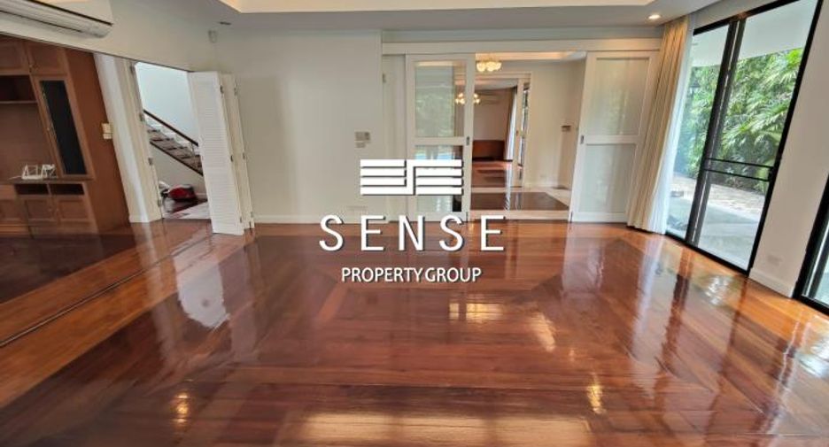 For rent 5 bedrooms house in Khlong Toei, Bangkok