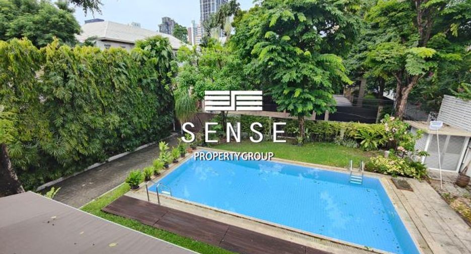 For rent 5 bedrooms house in Khlong Toei, Bangkok