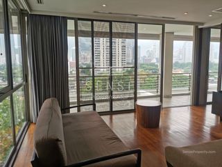 For rent 2 bed condo in Pathum Wan, Bangkok