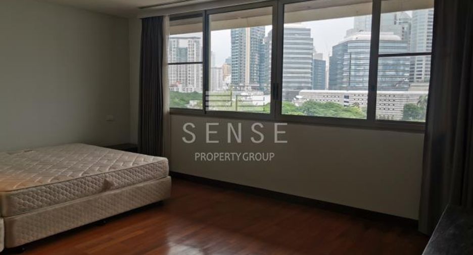 For rent 2 bedrooms condo in Pathum Wan, Bangkok