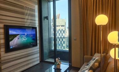 For sale 1 bed condo in Khlong Toei, Bangkok