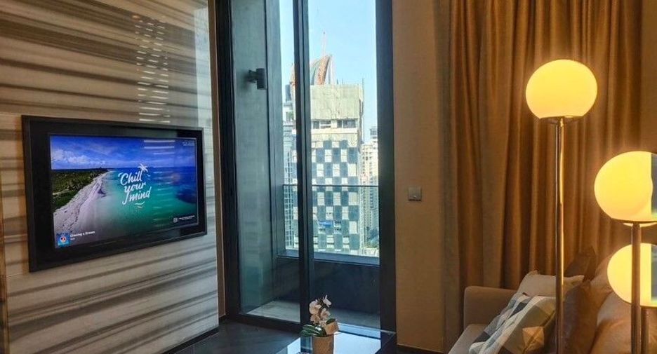 For sale 1 bed condo in Khlong Toei, Bangkok