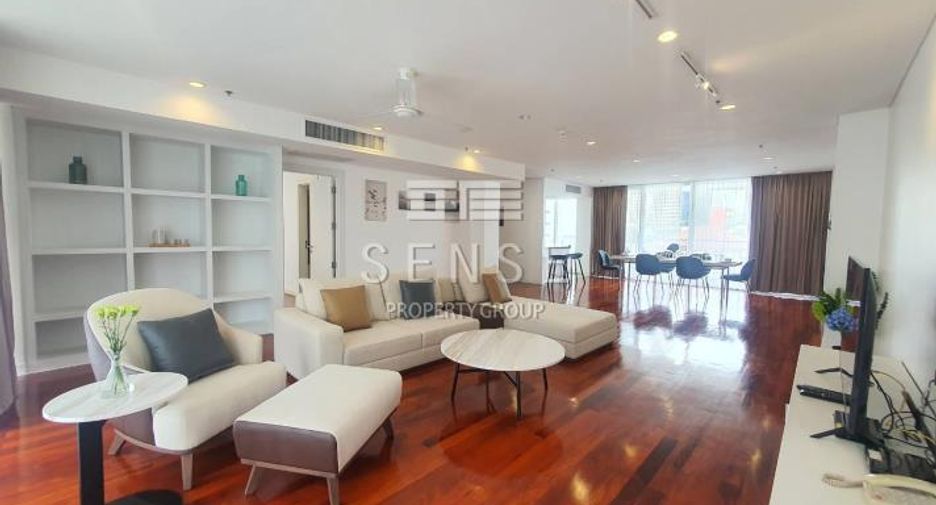 Condo en alquiler de 4 habitaciones en Watthana, Bangkok