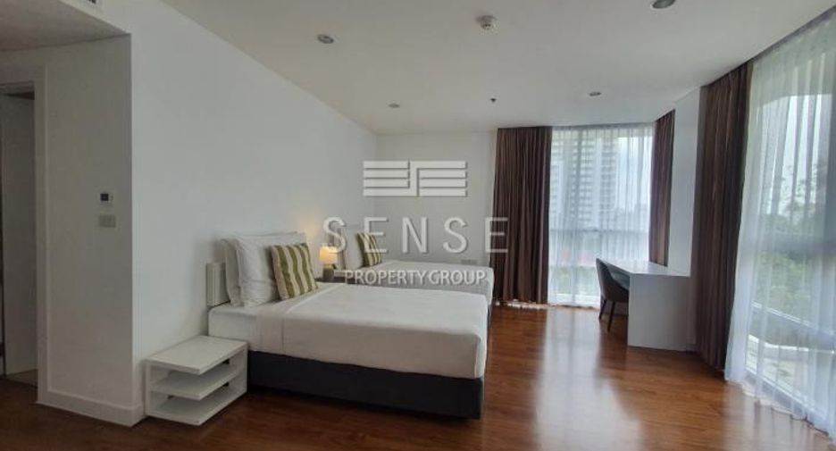 Condo en alquiler de 4 habitaciones en Watthana, Bangkok