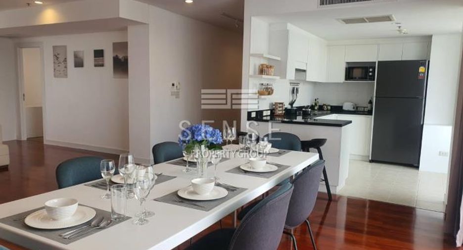Condo en alquiler de 4 habitaciones en Watthana, Bangkok