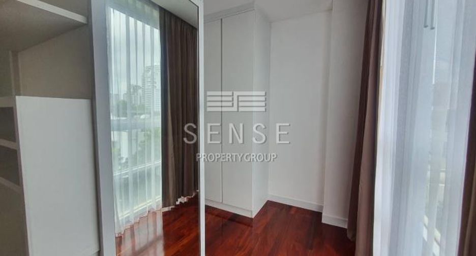 Condo en alquiler de 4 habitaciones en Watthana, Bangkok