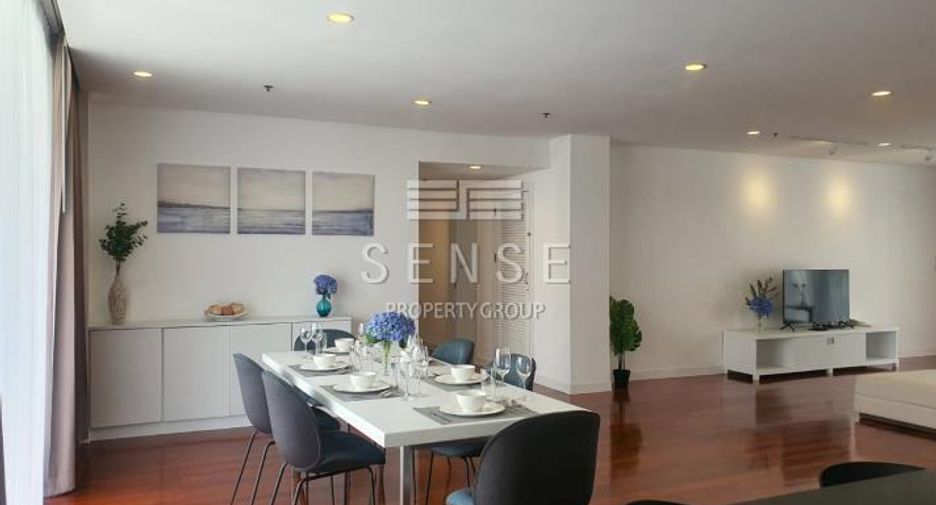 Condo en alquiler de 4 habitaciones en Watthana, Bangkok