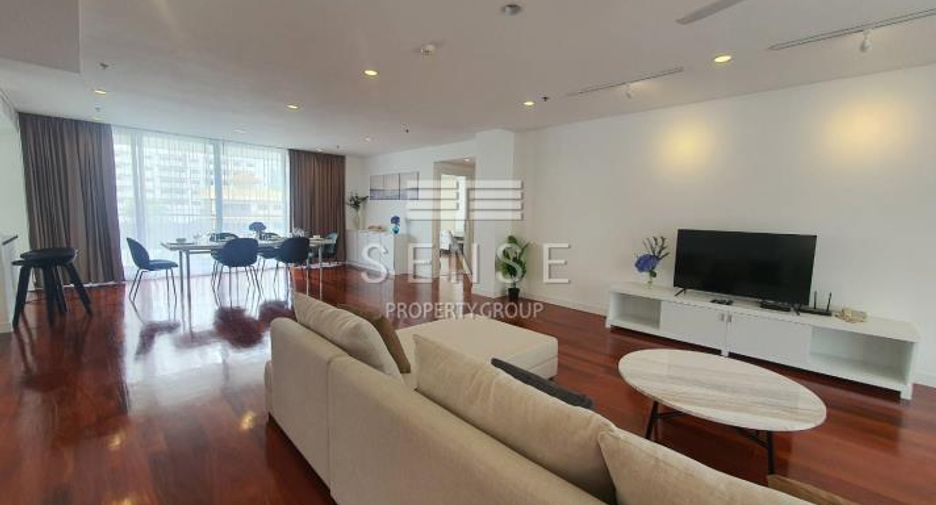 Condo en alquiler de 4 habitaciones en Watthana, Bangkok