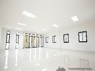 Almacén en alquiler y en venta en Bang Phli, Samut Prakan