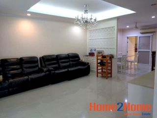 For sale 3 bedrooms townhouse in Don Mueang, Bangkok