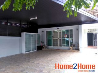 For sale 3 bedrooms townhouse in Don Mueang, Bangkok