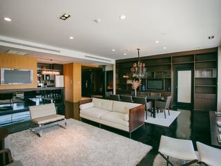 For sale スタジオ condo in Khlong Toei, Bangkok