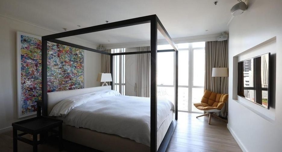 For sale 3 bedrooms condo in Pathum Wan, Bangkok