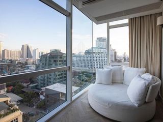 For sale 3 bedrooms condo in Pathum Wan, Bangkok