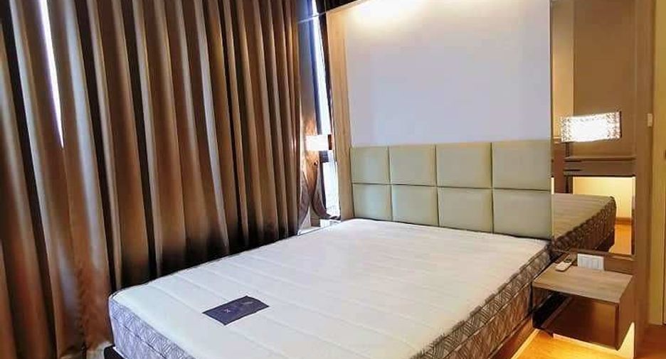 For rent 2 bed condo in Phra Khanong, Bangkok