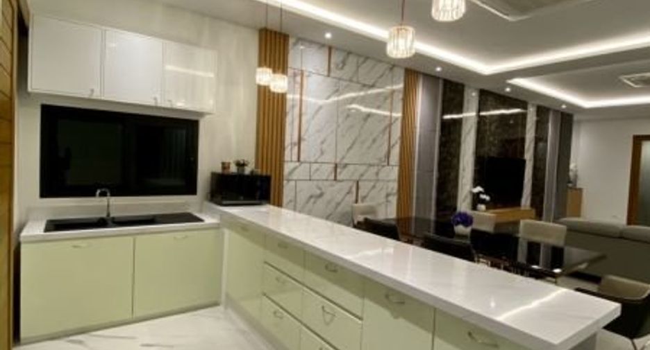 For rent and for sale 3 bedrooms villa in Mueang Phuket, Phuket