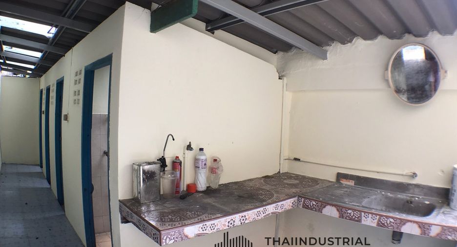For rent warehouse in Phra Pradaeng, Samut Prakan