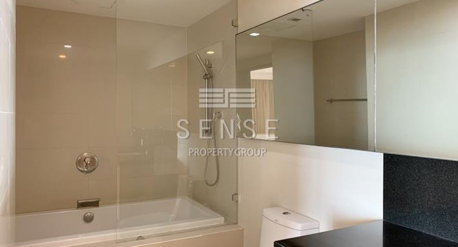 For rent 2 bedrooms condo in Watthana, Bangkok
