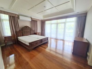 For sale and for rent 5 bed house in Mueang Samut Prakan, Samut Prakan