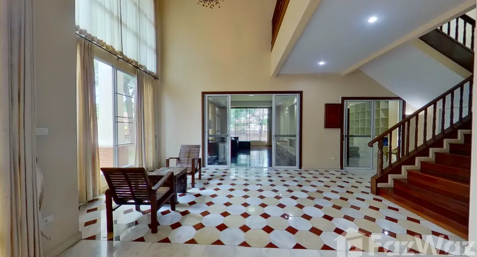 For rent 6 bed house in Hang Dong, Chiang Mai