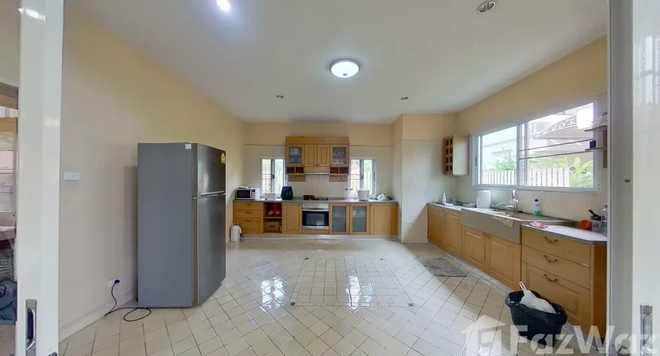 For rent 6 bed house in Hang Dong, Chiang Mai