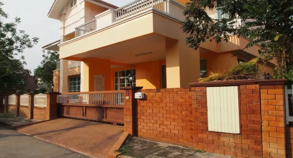 For rent 6 bed house in Hang Dong, Chiang Mai