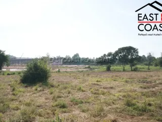 出售 土地 在 Bang Lamung, Chon Buri