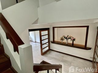 For rent 8 Beds townhouse in Khlong Toei, Bangkok