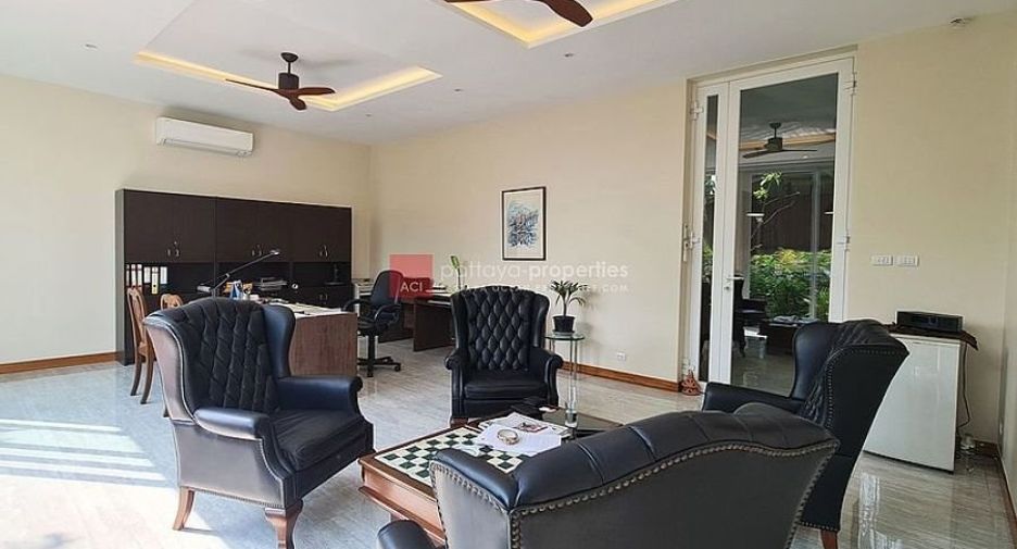 For rent 4 bedrooms house in Bang Lamung, Chonburi