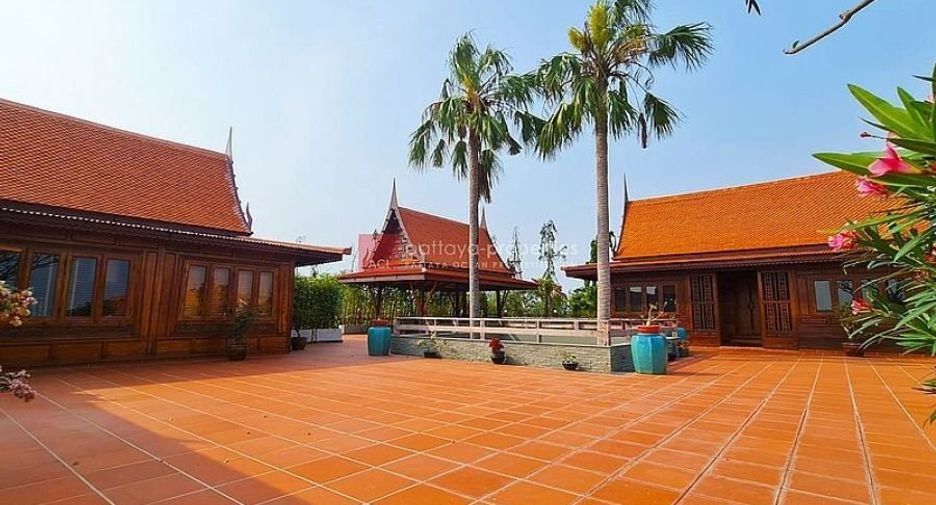 For rent 4 bedrooms house in Bang Lamung, Chonburi