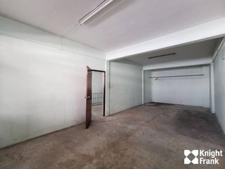 For sale 4 bed office in Yan Nawa, Bangkok
