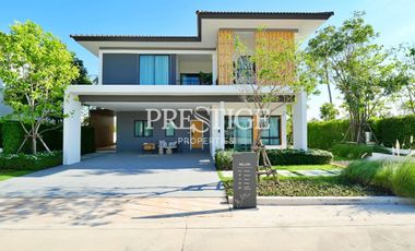 For sale 4 bedrooms house in East Pattaya, Pattaya