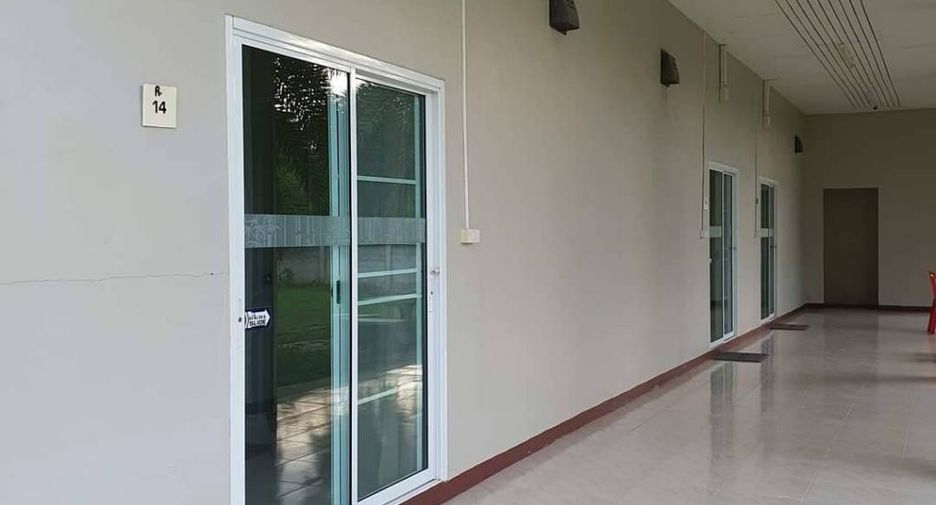 For sale 16 bed hotel in Sikhio, Nakhon Ratchasima