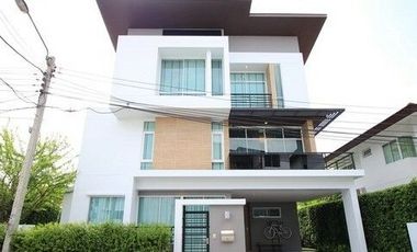 For rent 3 Beds house in Prawet, Bangkok