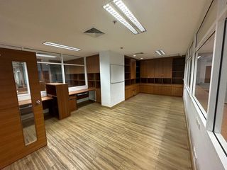 For rent 1 bed office in Khlong Toei, Bangkok
