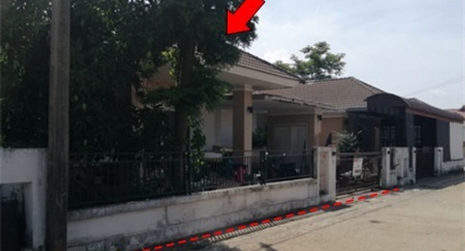 For sale 3 bedrooms house in Mueang Sakon Nakhon, Sakon Nakhon