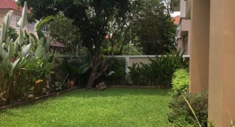 For rent 3 bedrooms house in Bang Kapi, Bangkok