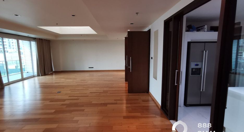 For rent and for sale 4 bedrooms condo in Khlong Toei, Bangkok