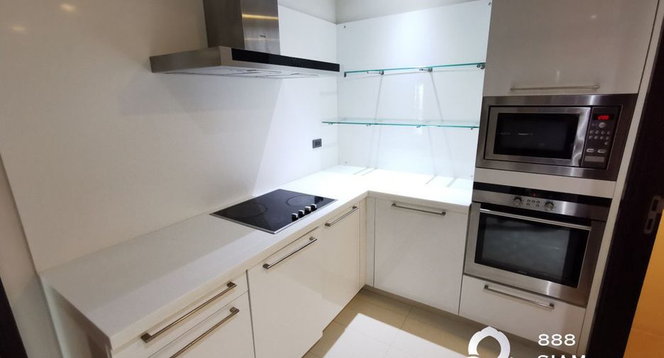 For rent and for sale 4 bedrooms condo in Khlong Toei, Bangkok