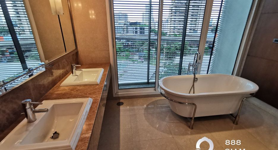 For rent and for sale 4 bedrooms condo in Khlong Toei, Bangkok