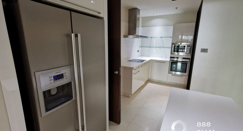For rent and for sale 4 bedrooms condo in Khlong Toei, Bangkok